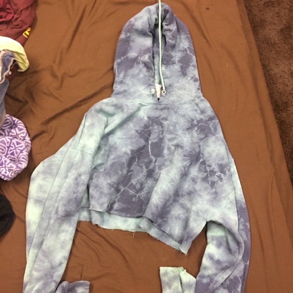 crop top hoodie